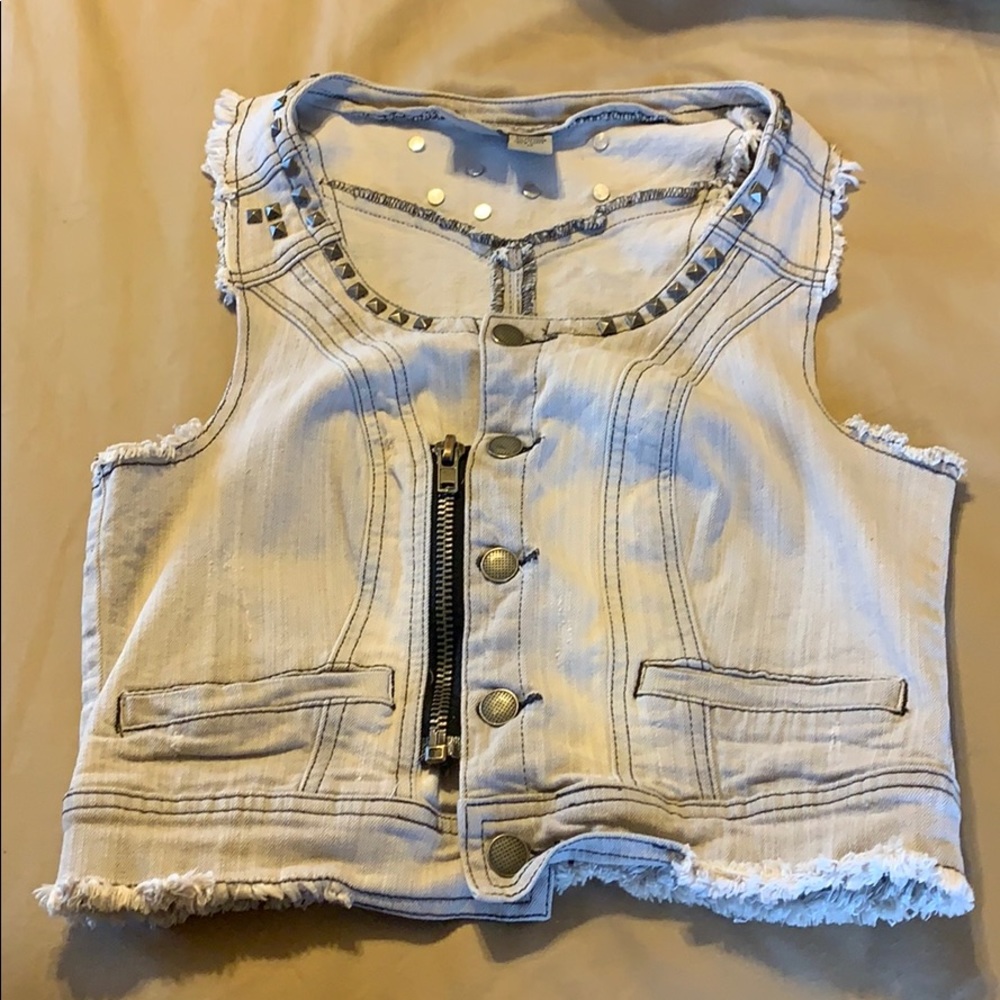 Daytrip Grey Jean Vest size medium